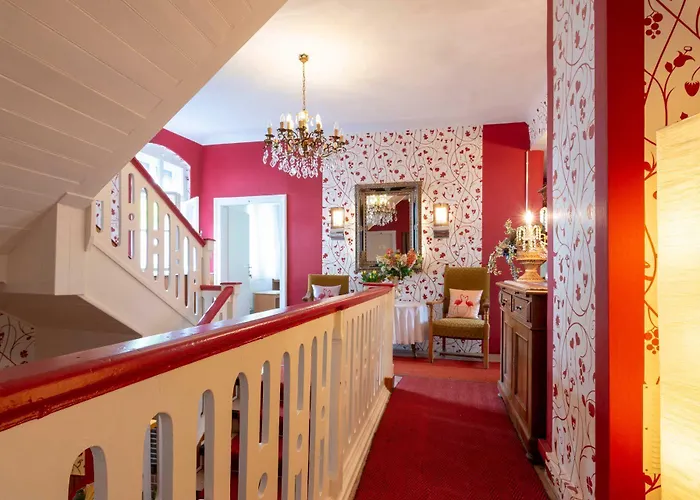 Cafe Lieb מלון 3*